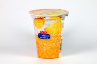 Smotanový jogurt ananás COOP 150 g 